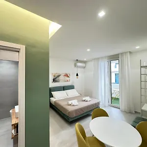 住宿加早餐酒店 法拉利奥尼旅馆, 泰拉西尼